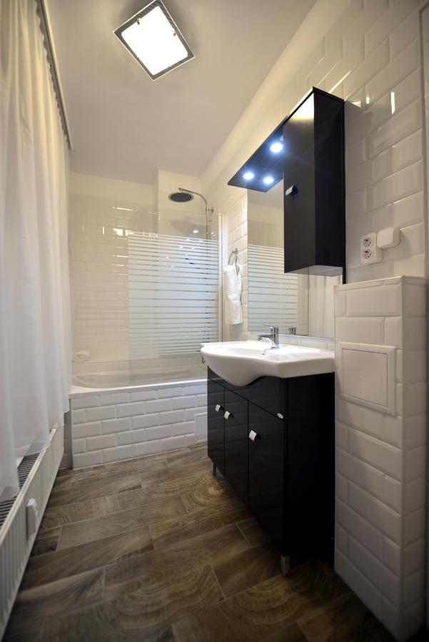 Panorama City Apartman Печ Екстер'єр фото