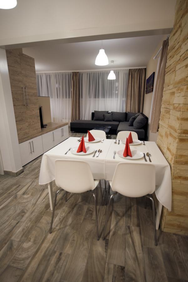 Panorama City Apartman Печ Екстер'єр фото