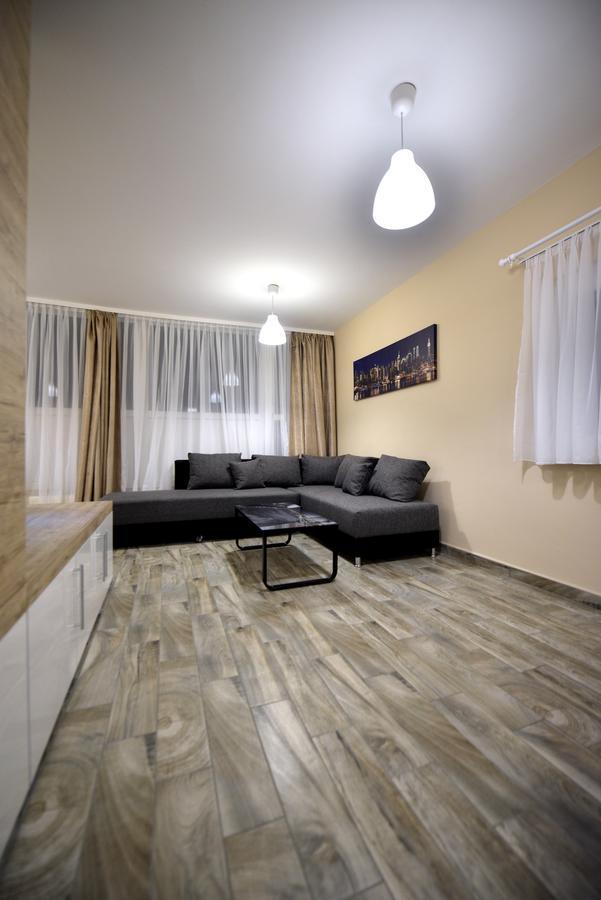 Panorama City Apartman Печ Екстер'єр фото